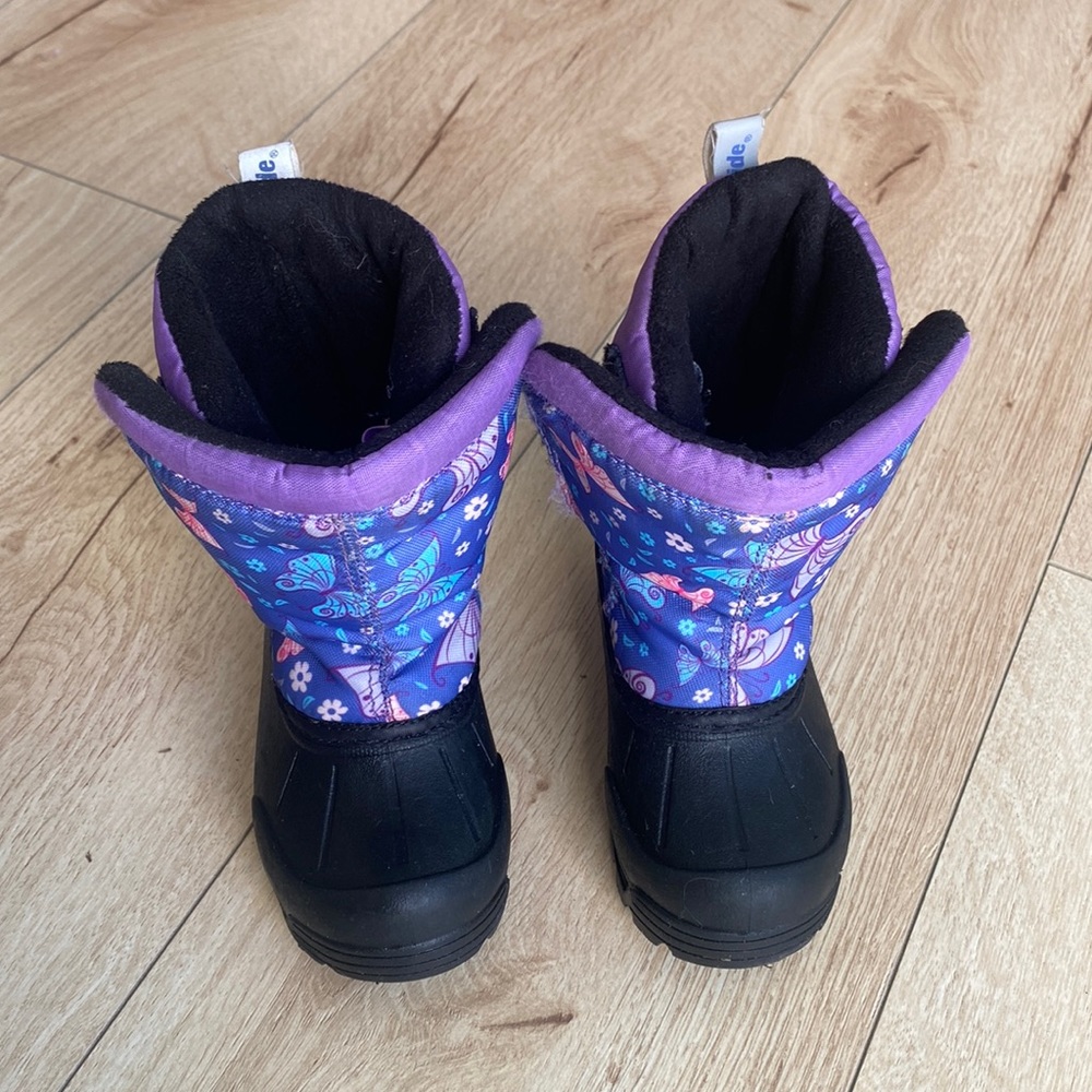 Toddler snow boots size 6